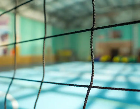 FENCE NET FOR VOLLEYBALL AND BEACH VOLLEY COURTS