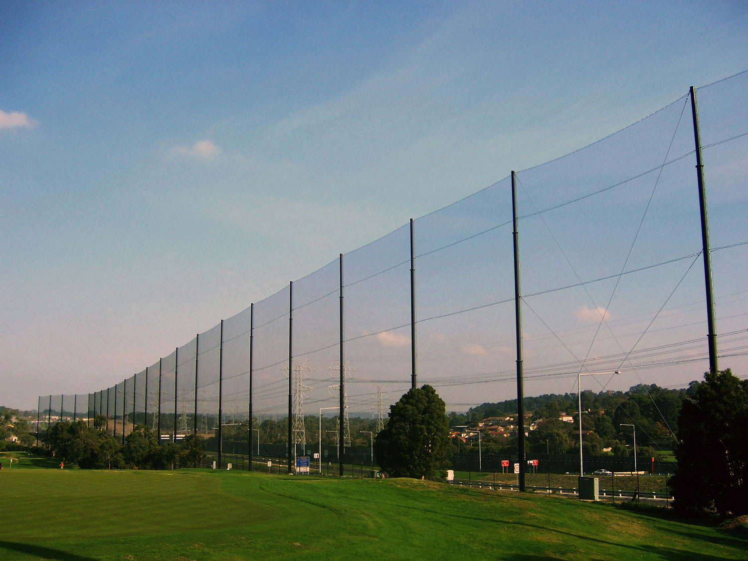 GOLF COURSE PROTECTION NET